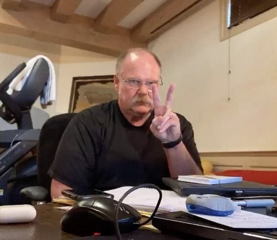 𝕃𝕠𝕣𝕕ℂ𝕙𝕚𝕖𝕗ℝ𝕠𝕔𝕜𝕒 tweet media