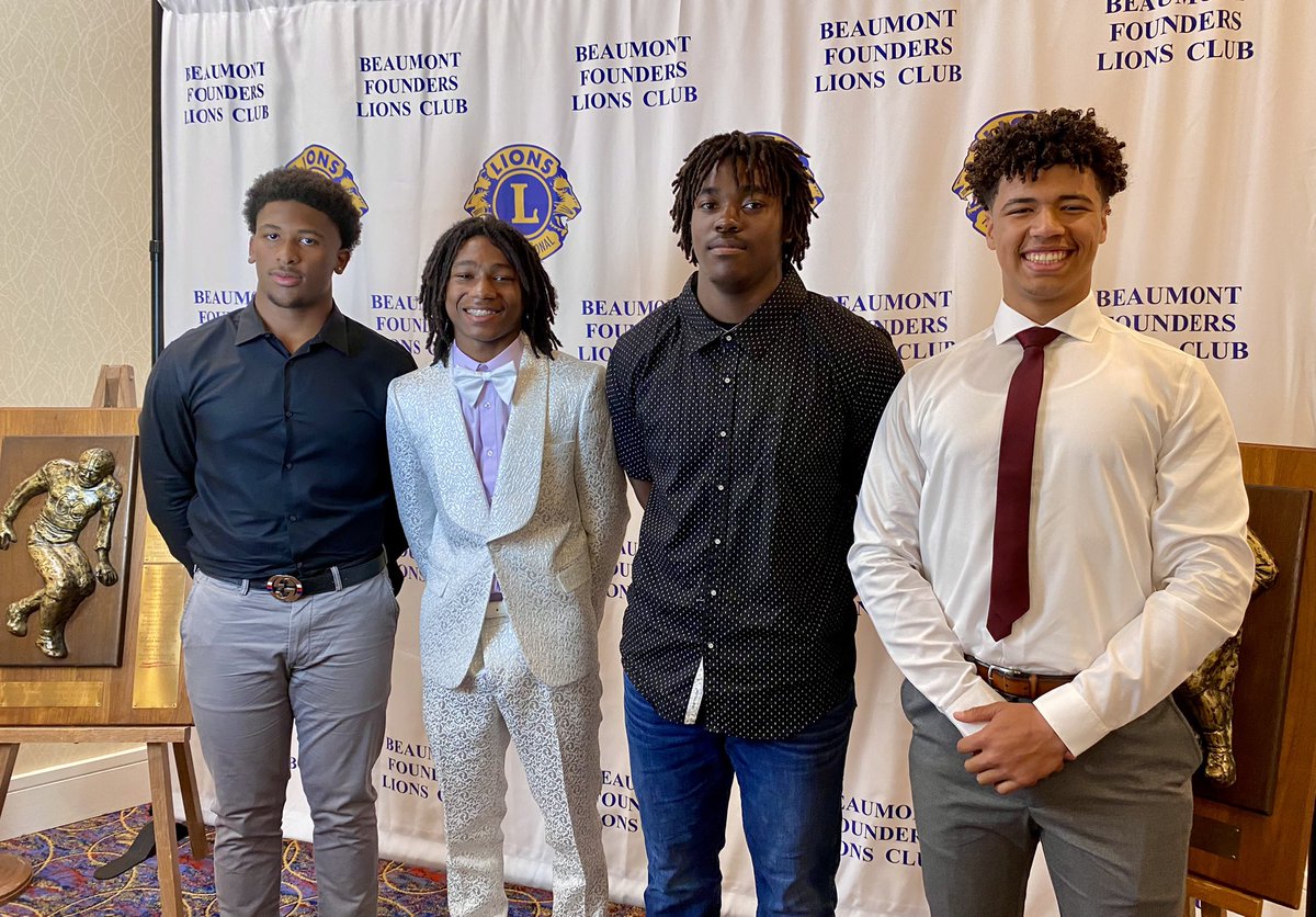 This year’s Willie Ray Smith defensive finalists: 

Jayron Williams, Silsbee 
Darrius Byrd, Hamshire-Fannett
Leighton Foster, Newton
Amier Washington, LCM