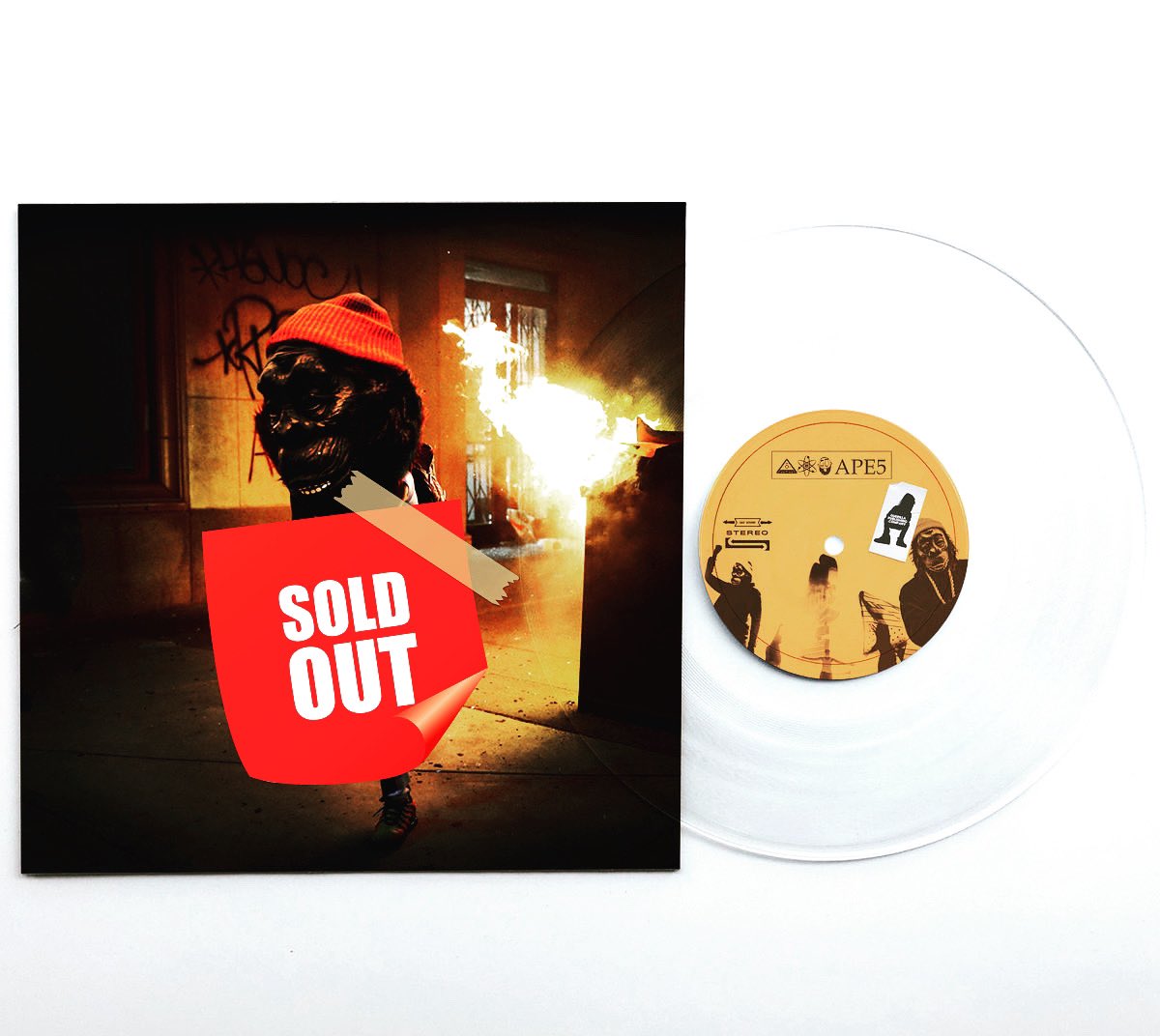 elespee's tweet photo. Well. This is embarrassing. We promised we’d never sell out. Sold out in hours. They should have never let us apes have money. No worries though, we’re gonna run it right back. Stay tuned. And really thank ya’ll. From the bottoms of our kong sized hearts. #gpcforever #ape5 https://t.co/p48BeOrFP0