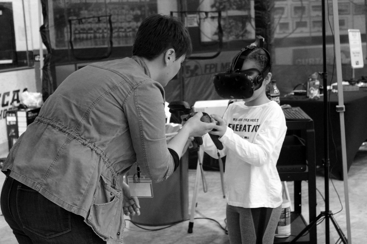 ECmakerfaire tweet media