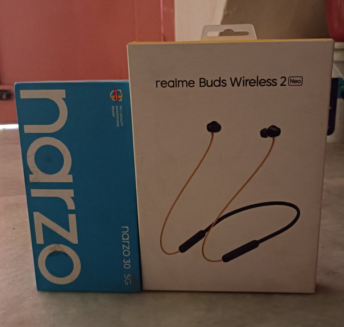 Mohan28405798's tweet photo. I Love #RealmeNarzo30 and #realmebuds  I'm proud to purchase these items in the coming seasons #realme Just going to use Nxt Waiting for #realmesmartwatch2pro
and #realmetv I love @realmeIndia 

#RealmeGTNeo3 #realmeUI https://t.co/YT3m32Bd4I