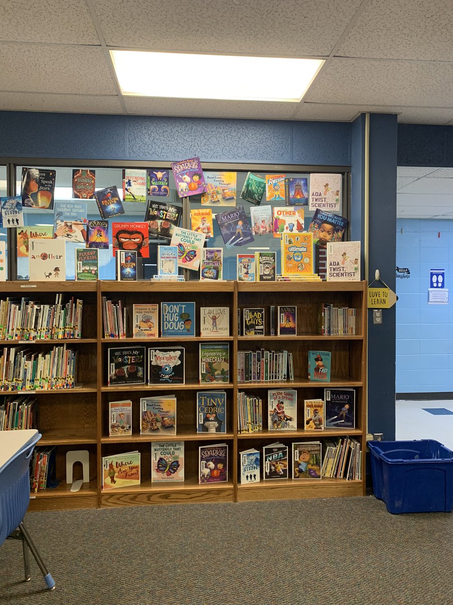 LitLibraryNC's tweet photo. Starting off National School Librarian Day by promoting ✨NEW ✨books to students that help initiate a love for reading, and increase school wide reading culture! ❤️📚
#NationalLibraryWeek 
#NCway https://t.co/ia1hSBsokp