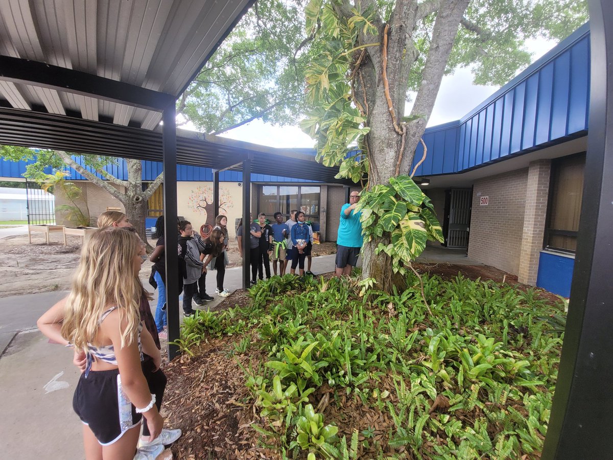 Samantha Glickstein tweet media