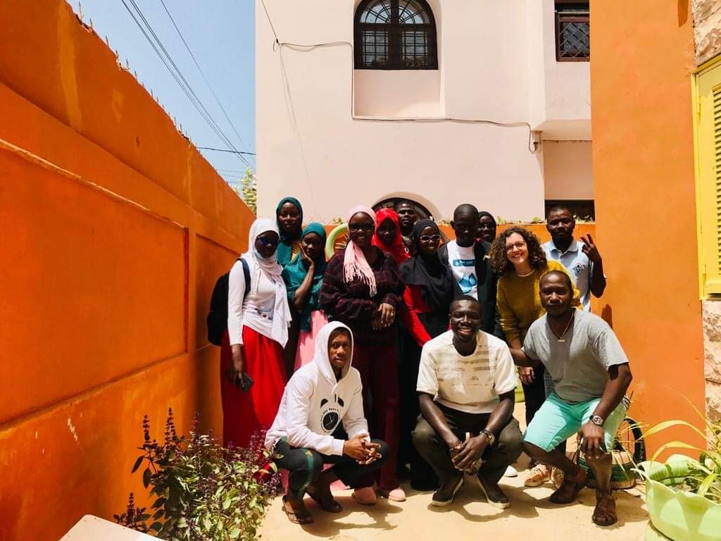 ZeroDechetSN's tweet photo. [Ce WE à Saint-Louis] Atelier de réflexion enpartenariat avec @GAIAnoburn autour du projet MRZD et les alternatives ZD, revue des outils.
Formation à la procédure de labellisation + cas pratique avec #FarmersSenService et #KeurKhady 💪.
#MonRestaurantZeroDechet https://t.co/z6kFCGXNtL