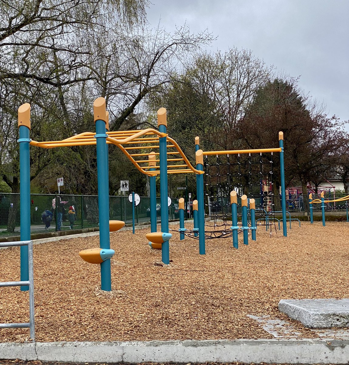 PACNelson's tweet photo. After years of fundraising by parents whose kids aren’t even at the school anymore… we did it! The brand new track, play structure, and ninja course are all complete! Thank you to EVERYONE who helped over the years! @TempletonSS_PAC https://t.co/orT5cUB2Ru