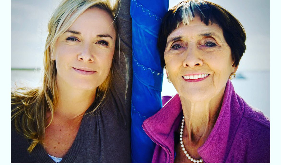 mouthwaite's tweet photo. R.I.P June Brown ❤️ https://t.co/VWwwx4mX04