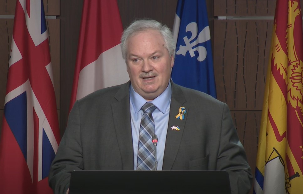 Offensive du #BlocQc pour un sommet sur le financement de la #santé avec l'appui des féd. de médecins et centrales syndicales pour un financement récurrent, substantiel et sans conditions des transferts en santé !
👉cpac.ca/l-episode...
👉ici.radio-canada.ca/.../financemen…...
#polcan