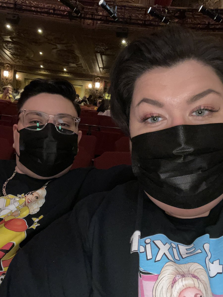 van_faux's tweet photo. Ready to see @trixiemattel and @katya_zamo!!! https://t.co/GnyGuhL6Z0