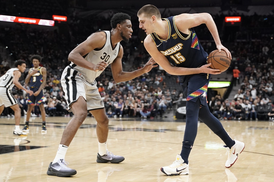 NBA: Spurs' postseason push hits big challenge in Denver - https://t.co/fyIKXFJQGM https://t.co/XiLXywZ6mt