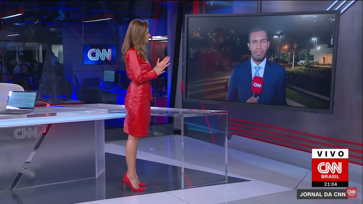eu_abdala's tweet photo. ela transformou o #JornalDaCNN em um expresso kkkkkkkkkkkkkkkkkkk https://t.co/JzRewChzpW