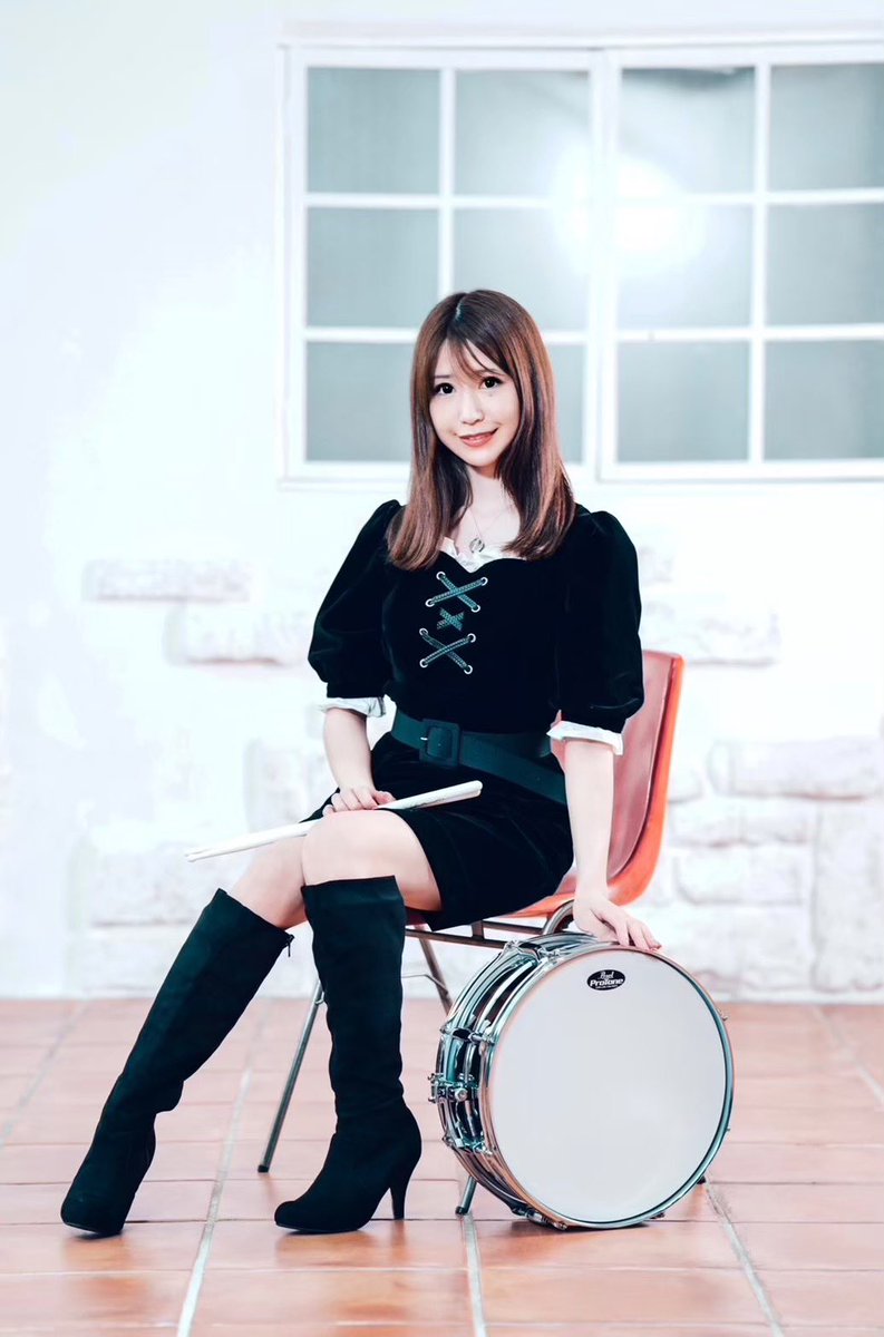 ailice_info's tweet photo. 💜..Happy Birthday..💜
本日4月5日は
🥁Ailice Dr.Minaha(@minaha_drum )のお誕生日です⚜
#Ailice #Ailist https://t.co/R3lzDXOKFF