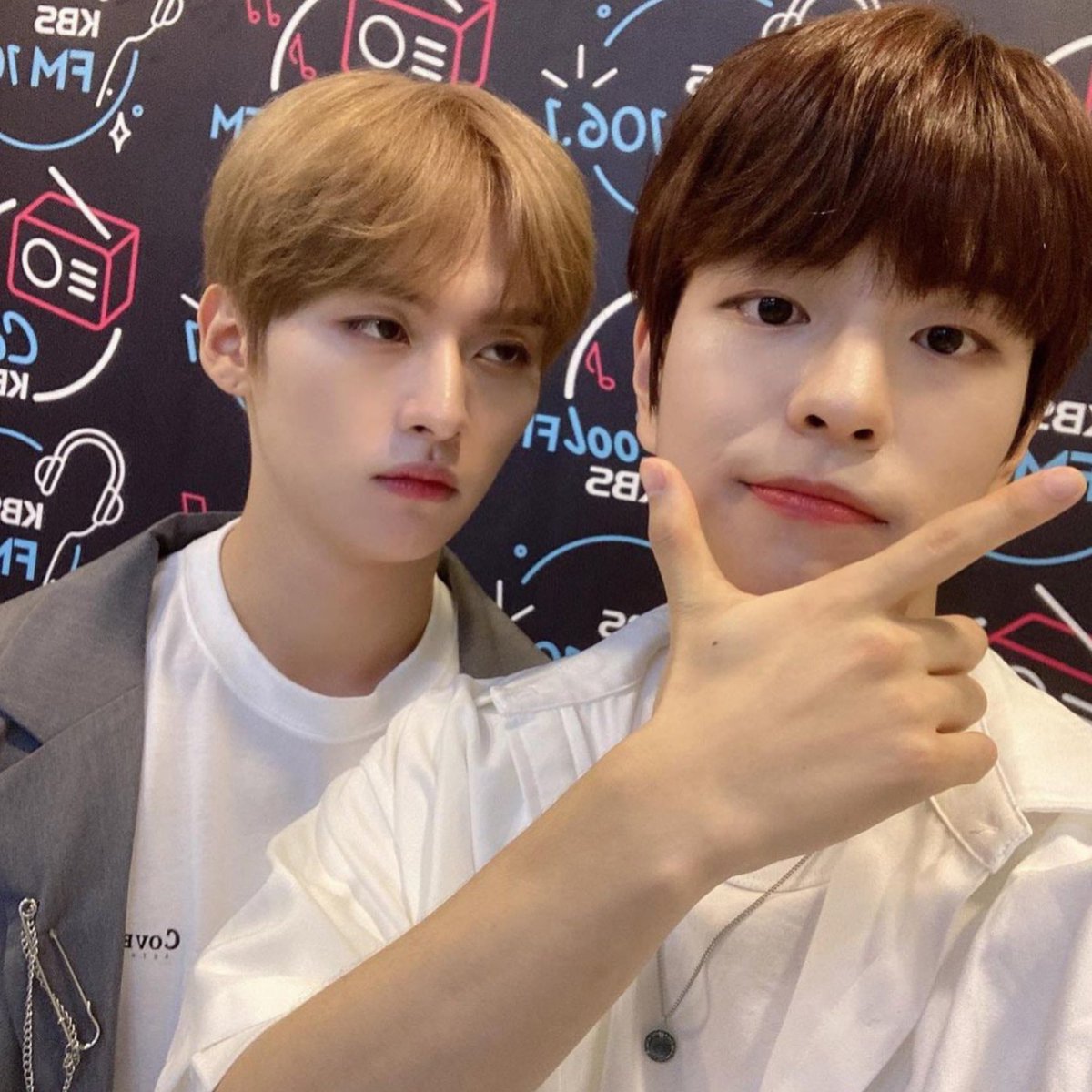 Lee_Min_98's tweet photo. #fr_and_Сехунщина 

    ♡
                          ~ 4,9 ~

                                                            ♡

       @Lee_Min_98 &amp; @vasiliy__fr https://t.co/AmVsixVffs