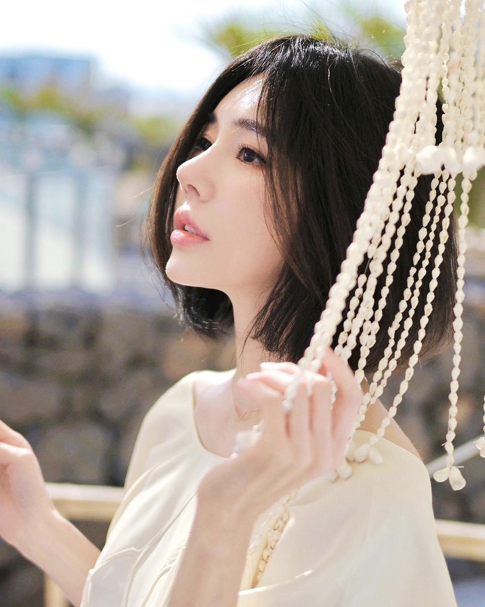 107DN's tweet image. #prada🌟