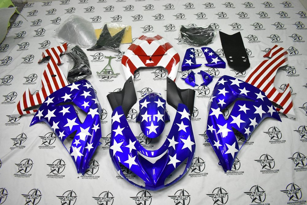 If I got this, would my motorcycle look like Apollo Creed's trunks in Rocky 1? Asking for... OK, asking for me. <a href="/spookymilk/">Kelly Wells</a> <a href="/TomStoup/">Tom Stoup</a> @yrechoheart #letsgetthebandbacktogetheragain