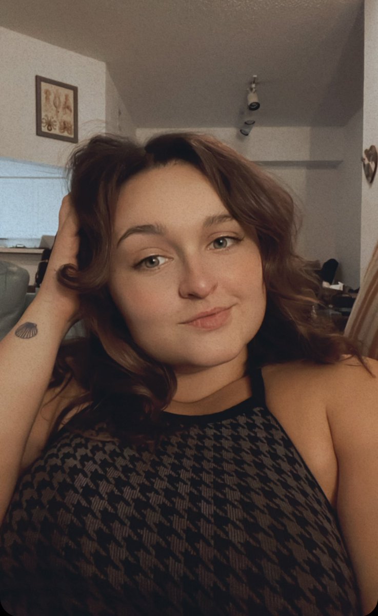 savdeiser's tweet photo. God didn’t give me light eyes because he knew I’d be too powerful https://t.co/xtqcybrTx9