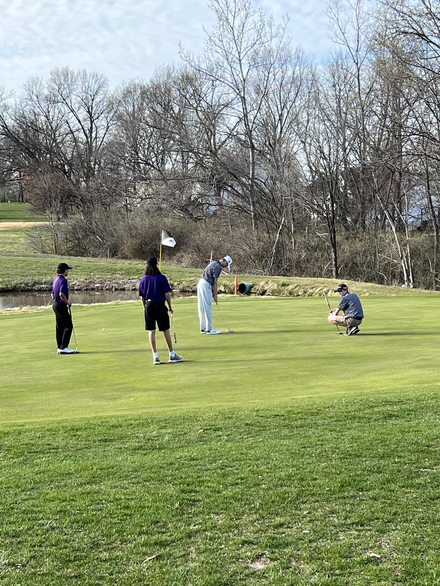 GolfFhn's tweet photo. JV defeated Troy 184-202 at Woods Fort! JV was led by: 
Riggs- 45
Borgschulte- 46
Choi- 46
Neu-47
Willie- 47
Lee- 47 https://t.co/cfac6nRqfK