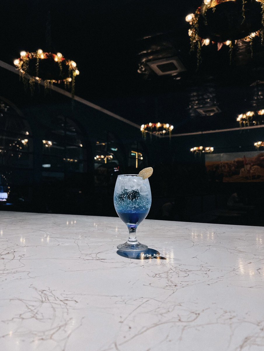 Arbe_Cafe's tweet photo. A refreshing blueberry lemonade always hits the spot! What’s your favourite drink to enjoy in this weather? ✨@Arbe_Cafe https://t.co/T5ynUpG9lV