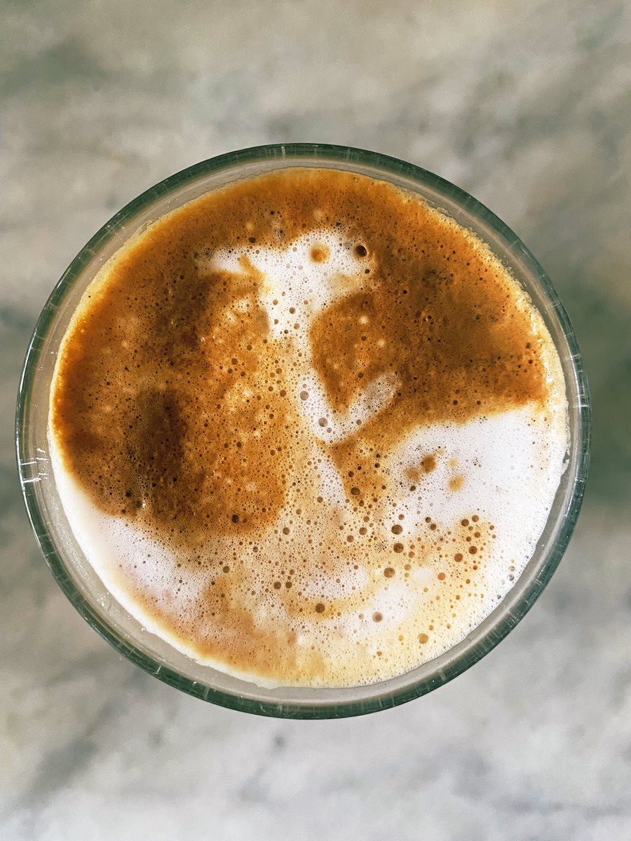 booksontheshelf's tweet photo. Sometimes your morning coffee peeks out at you and says Hey! #coffeehit https://t.co/wWeb2RvPUy