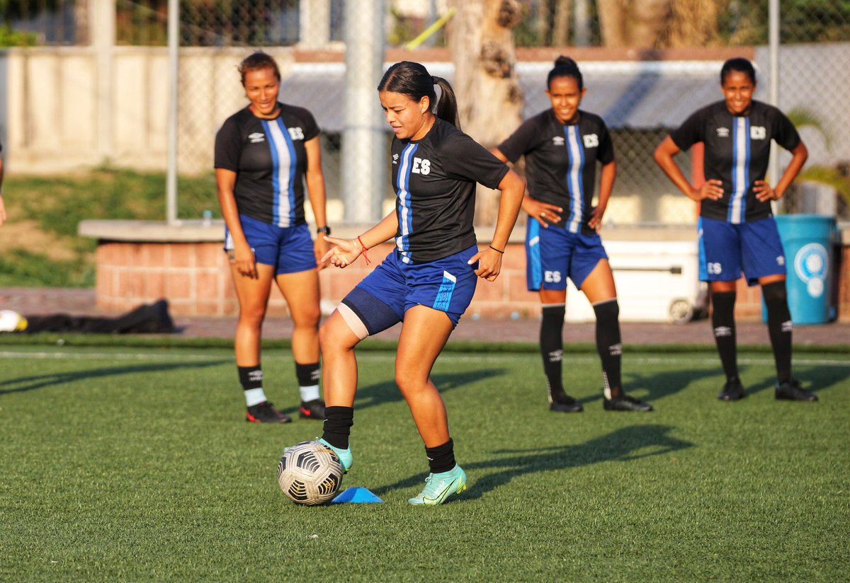 La Selecta tweet media