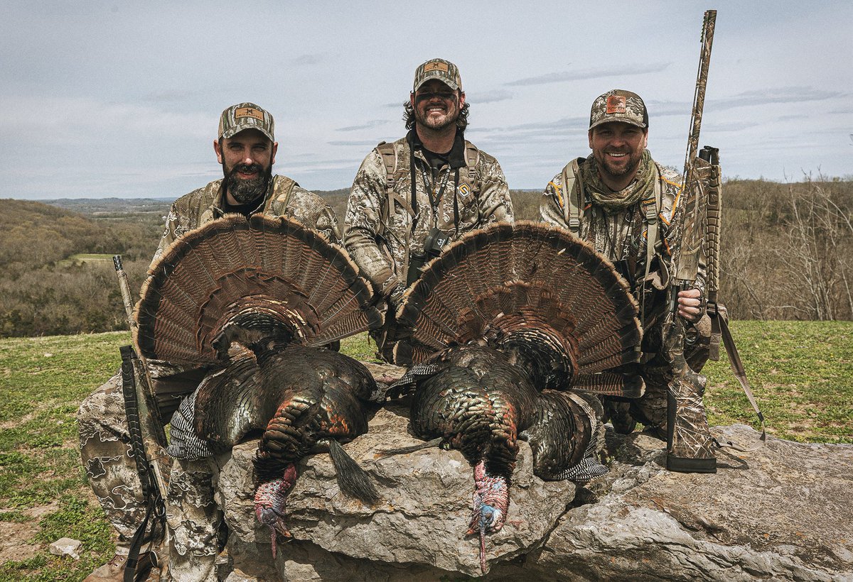 NateHosie's tweet photo. Dang good day in TN with the fellas! #turkeysbefloppin #struttin #huntemup https://t.co/Yj2M2VUVwb