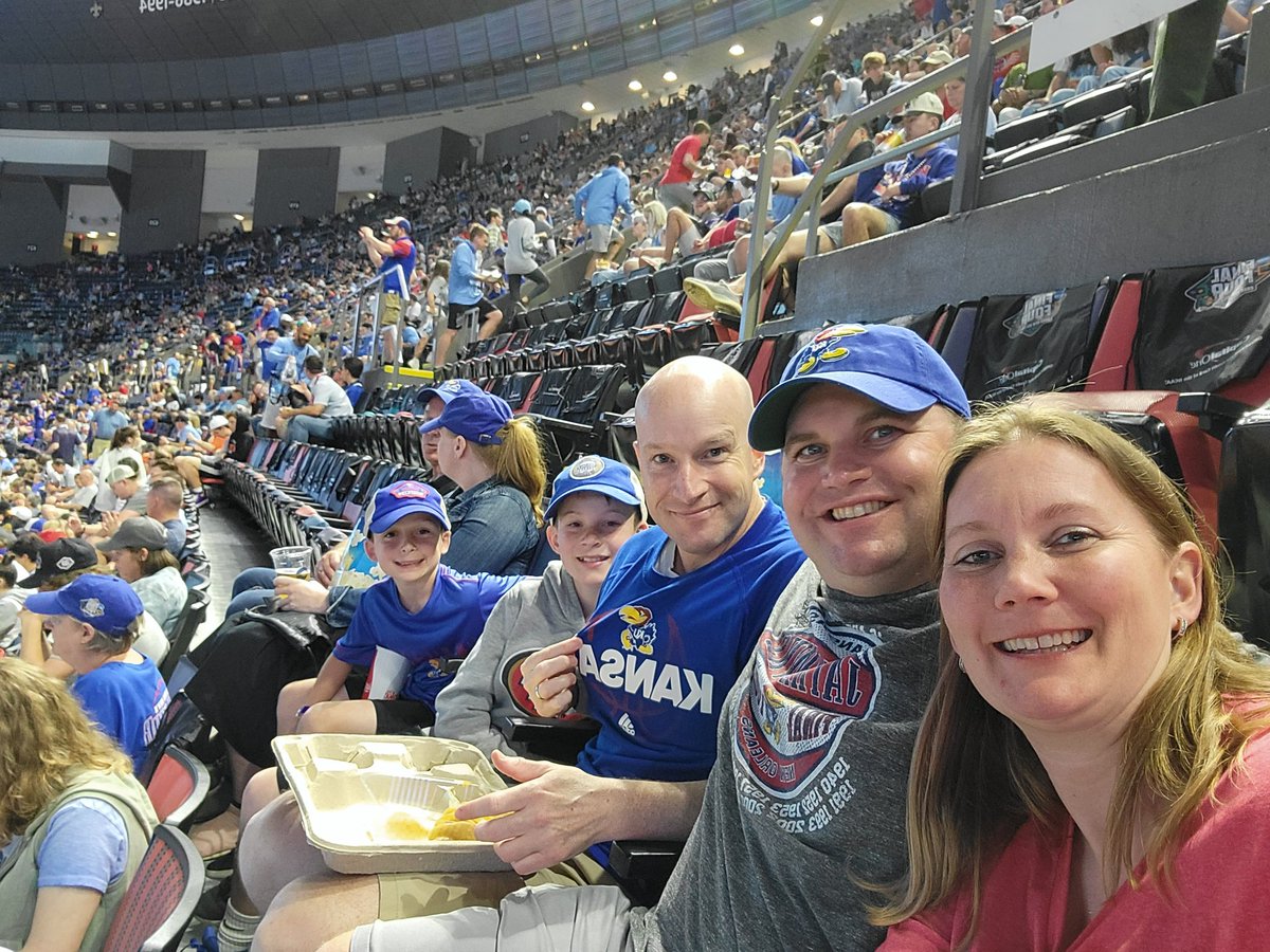 Almost game time!!! Rock chalk Jayhawk!!! ❤️💙🏀 #KUSelfie
