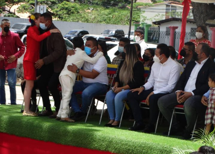 JosePalomoMunoz's tweet photo. Homenaje Sentido en reconocimiento a la lucha y memoria de Juan Marín. A 2 años de tu partida física. Dios te de Entreno Descanso.
#LiberenAAlexSaab

@NicolasMaduro 
@jorgerpsuv
@dcabellor 
@josemvasquez https://t.co/e5fgfjbHui