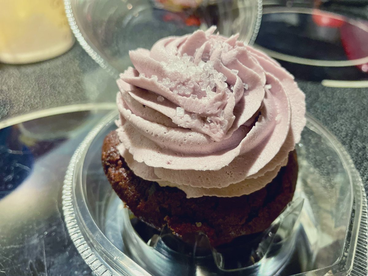 I bought a cupcake 🧁 called Goddess from <a href="/NoRACupcakeCo/">NoRA Cupcake Company</a>