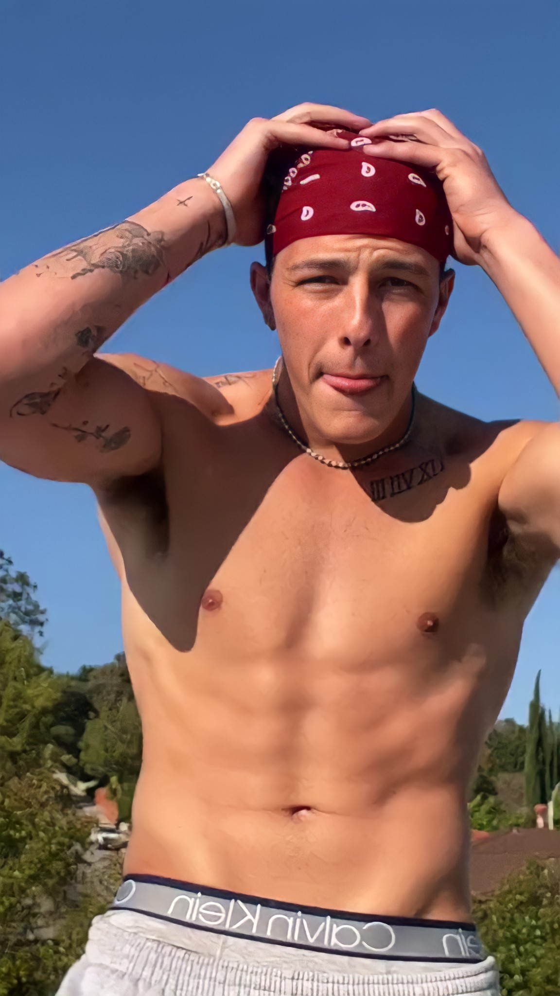 corpsdedieux on Twitter: "RT @malefarmpits: //tayler holder https://t