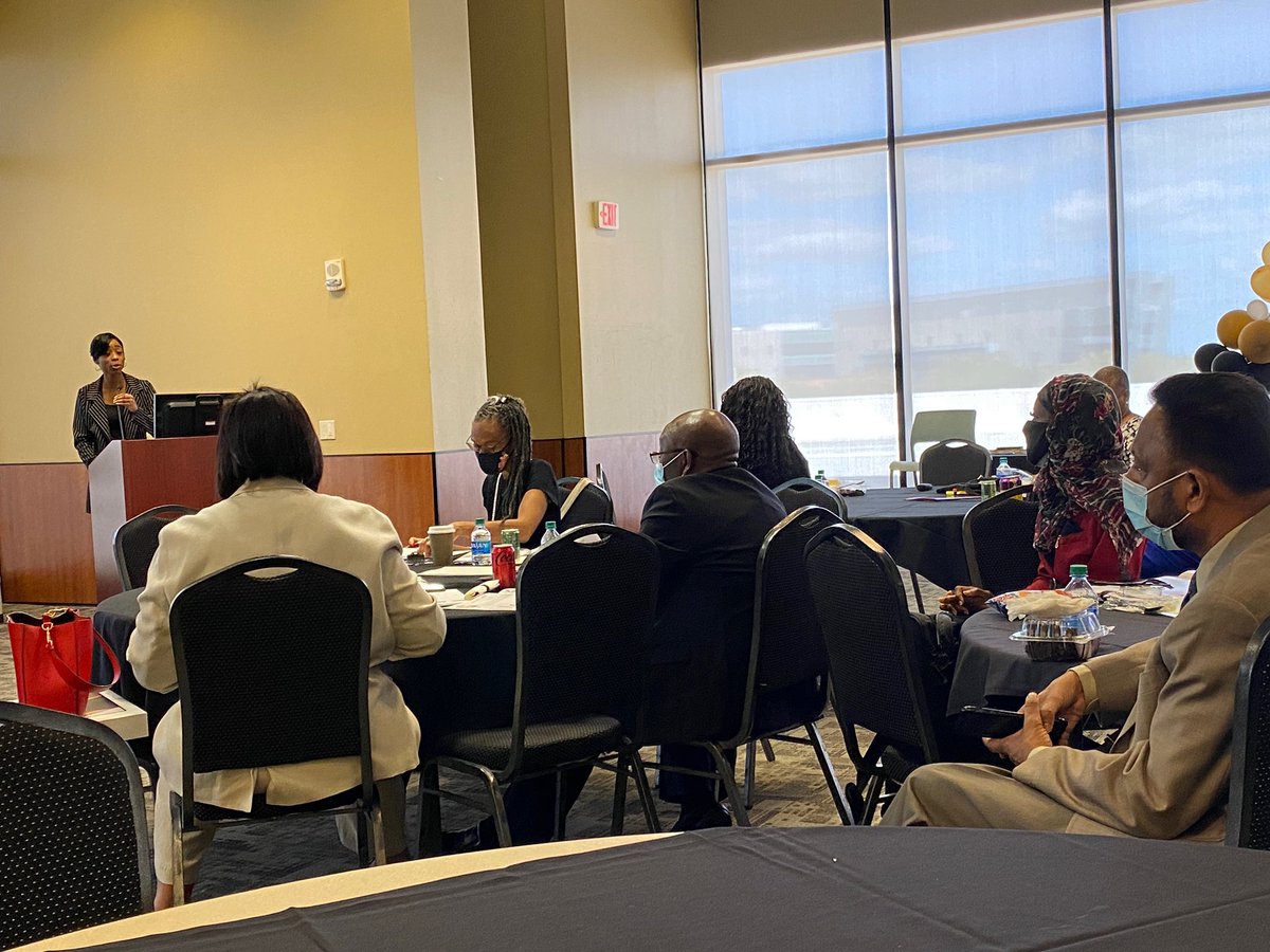 DeniseDBrown_'s tweet photo. Last week I got the opportunity to present during @TexasSouthern’s Research Week. I am grateful for my award and awesome support system for constantly pushing me to be great💪🏽. Thank you ❤️
@cjresearchtsu @hhendersonphd @DrJasmineDrake @JennWBourgeois @DrGlennJohnson @bjmlspa https://t.co/YxAZmLaA3J