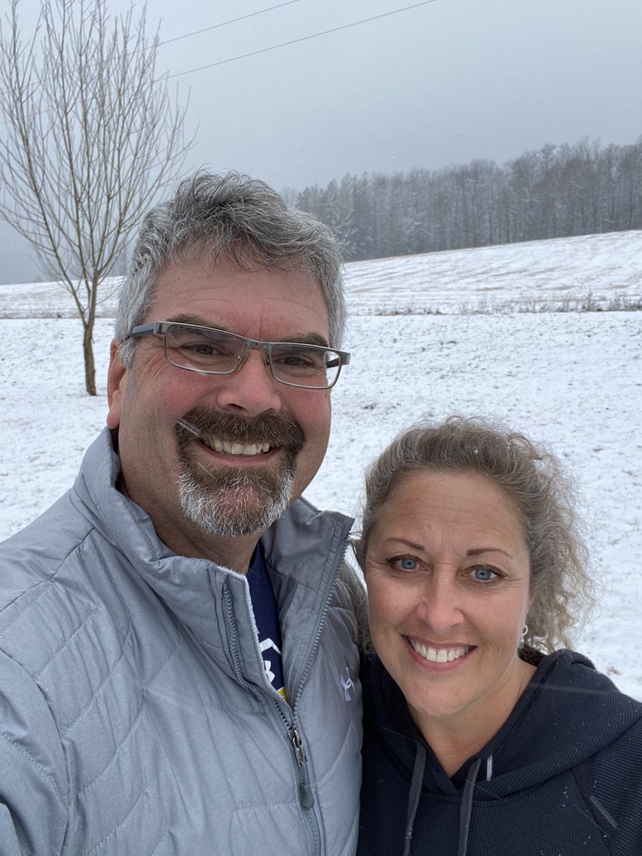 KPreis's tweet photo. What a 2 day swing weather wise for me. In upstate NY yesterday with snow. In California today with sun and palm trees. Only thing I’m missing in Cali is Lisa! #lifeisgood #LifeatUA https://t.co/JuXhWBP0lD