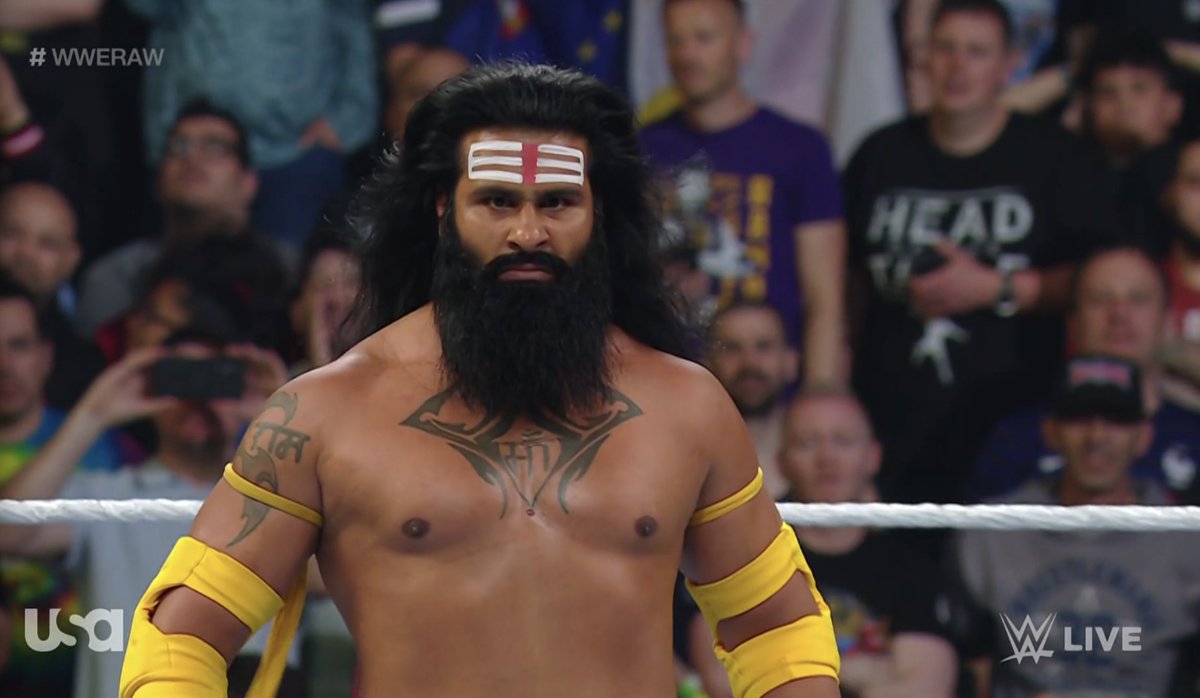 _denisesalcedo's tweet image. HE CAME!!!! VEER CAME!!!!!!!!! #WWERAW