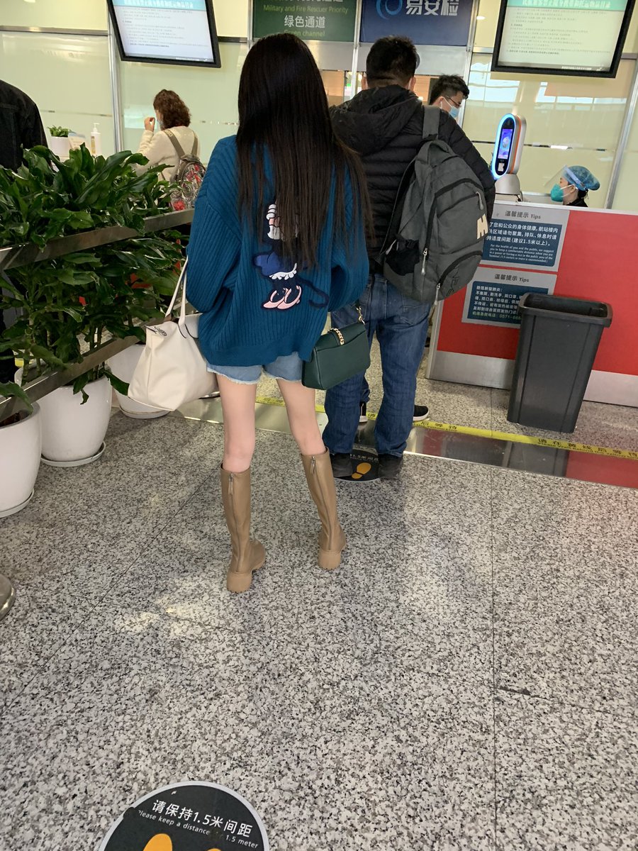 chujiba's tweet photo. 这腿在瘦点和我鸡儿一样粗了😬 https://t.co/Ee5KpuLS0P