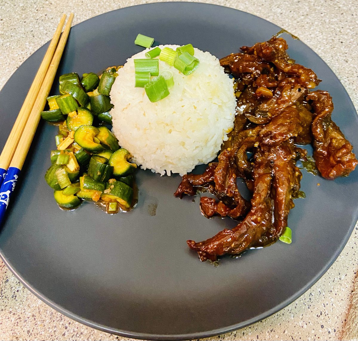 LyellDaWoof's tweet photo. Got bored and wanted Korean, so I looked up recipes from some of my youtube favorites~ Cucumber Kimchi, Fluffy White Rice, and easy weeknight bulgogi. #tasty #gayswhocook #hobbycook #weeknightdinner #bears #gay #lgbt https://t.co/Qnc5TdB3BE