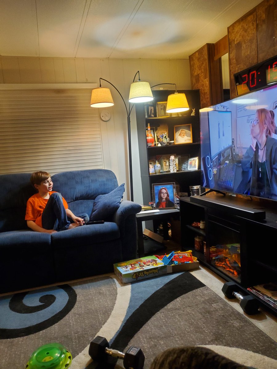 ZelinskiAstro22's tweet photo. My nephew is rating my latest short film 😥 Wish me luck https://t.co/sVMHjY9lxb