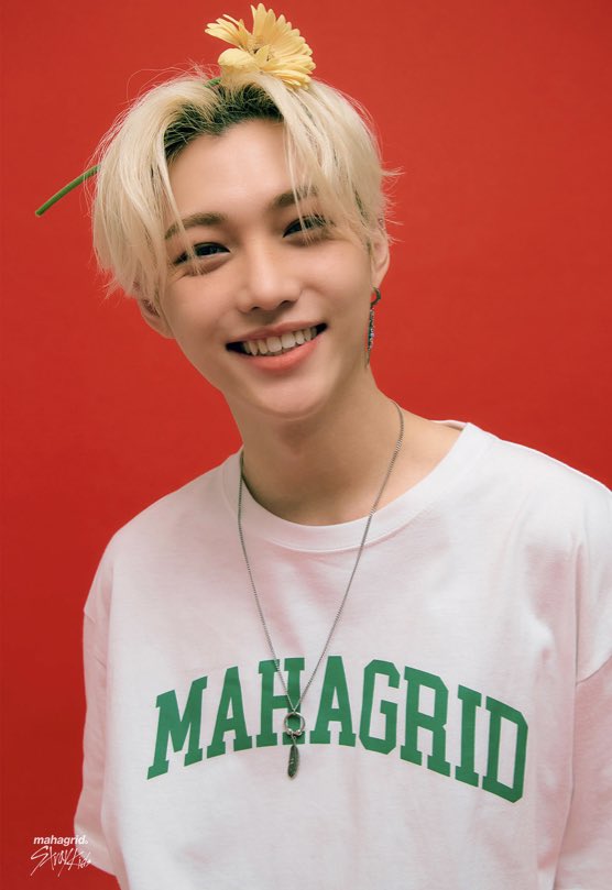 skzinfoespmx's tweet photo. Han, Felix, Seungmin e I.N x MAHAGRID https://t.co/YAbgVLvjfv