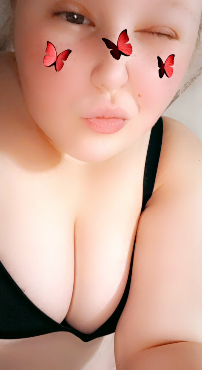 JayceeCook5's tweet photo. I’d love to use our imagination and see how far is goes! My onlyfans awaits! ❤️😍🥵🥰 https://t.co/RcyZNd5LTV #onlyfans #tits #happy #onlyfanspromo #hottie #filter https://t.co/YYFjJo8rq5