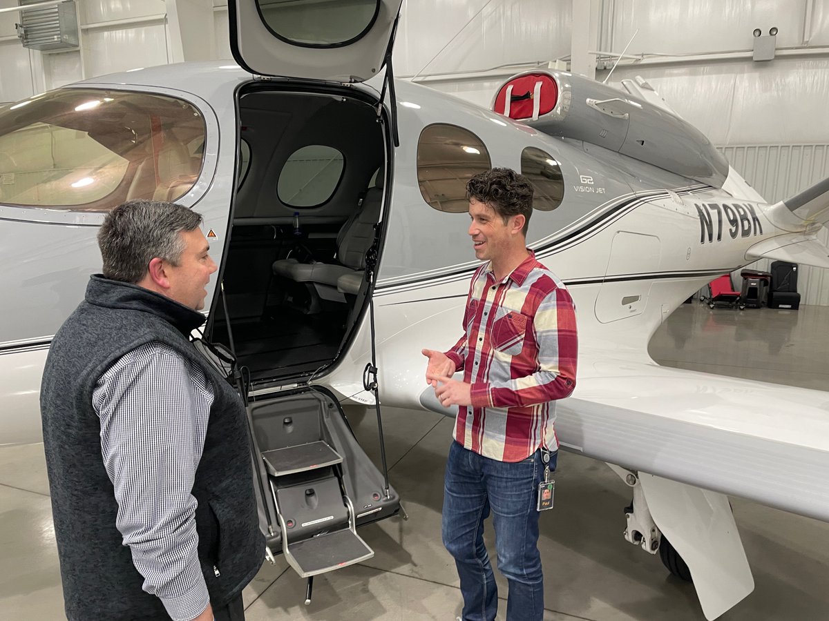 FultonMorrell's tweet photo. A special thank you to Cirrus Aircraft's Paul Schmutzler for a recent tour he gave Russell Mayes and me of the company's media facilities at their Vision Center. Photography, design, video production and motion graphics are done in-house at Cirrus by media pros who love aviation! https://t.co/oUuWgp9TJ2