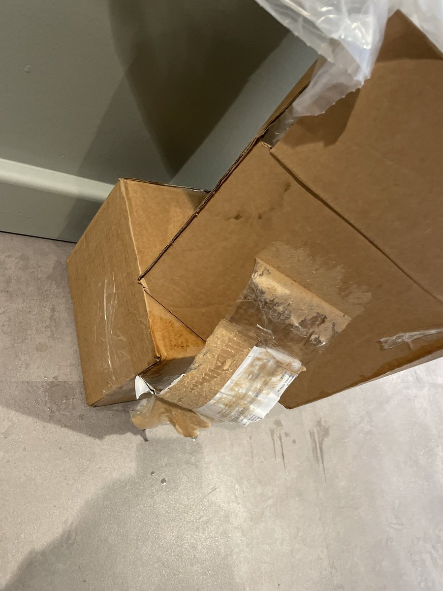 snake_hound's tweet photo. @VitaminShoppe I purchased six cases of @c4energy and your warehouse sent me 1) garbage bags of loose cans, 2) came in leaking and damaged! Shipment is split into multiple boxes, is this what I gotta look forward to for the other ones? https://t.co/jNeJItEFyd