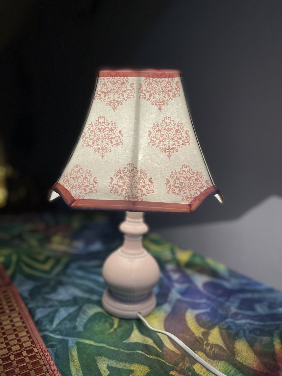 empressTanja's tweet photo. Mans went to #ValueCity today and picked up these two gorgeous 🛋 lamps 😍 Since yours truly has been hankering for floor lamps for ages - which incidentally are very hard to find here 🤔 https://t.co/I7CkZNPLDL