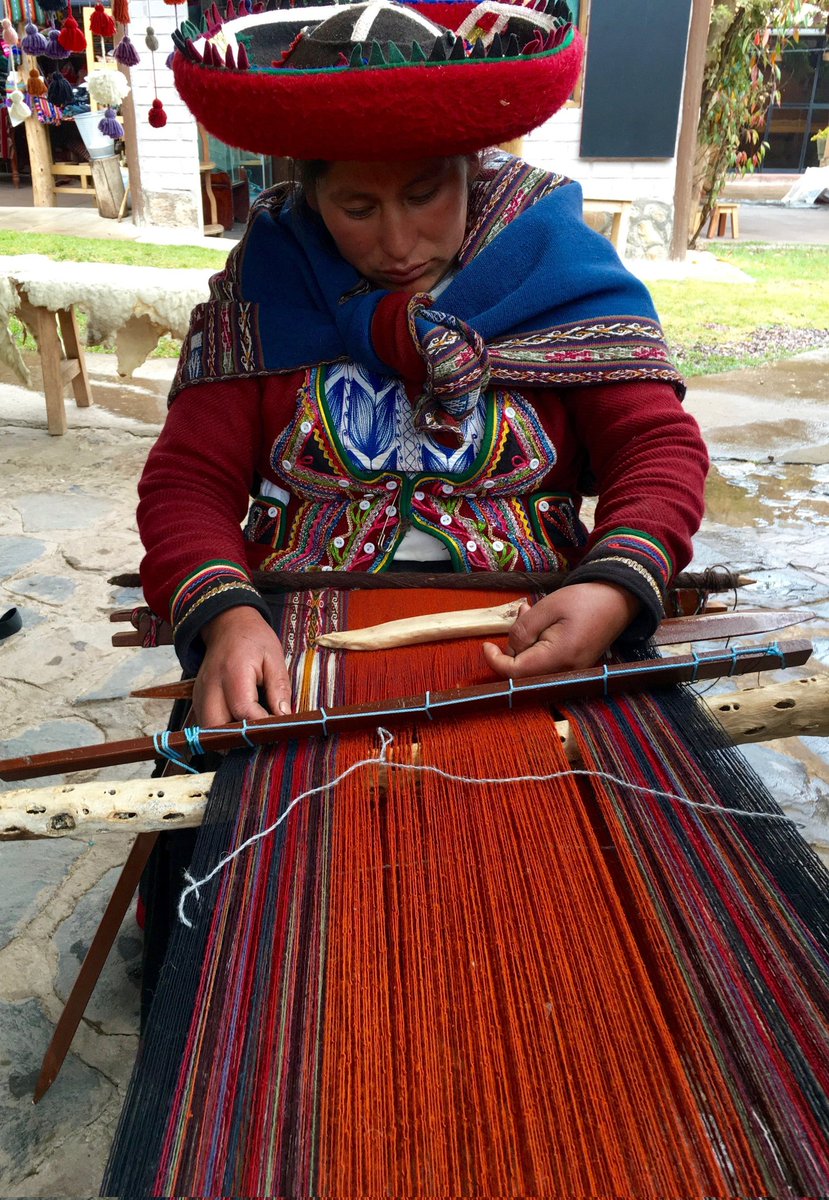 RT @womensart1: Peruvian artisan weaving in Chinchero, Peru, using a traditional and ancient method #WomensArt https://t.co/Rqx8hoUnA0