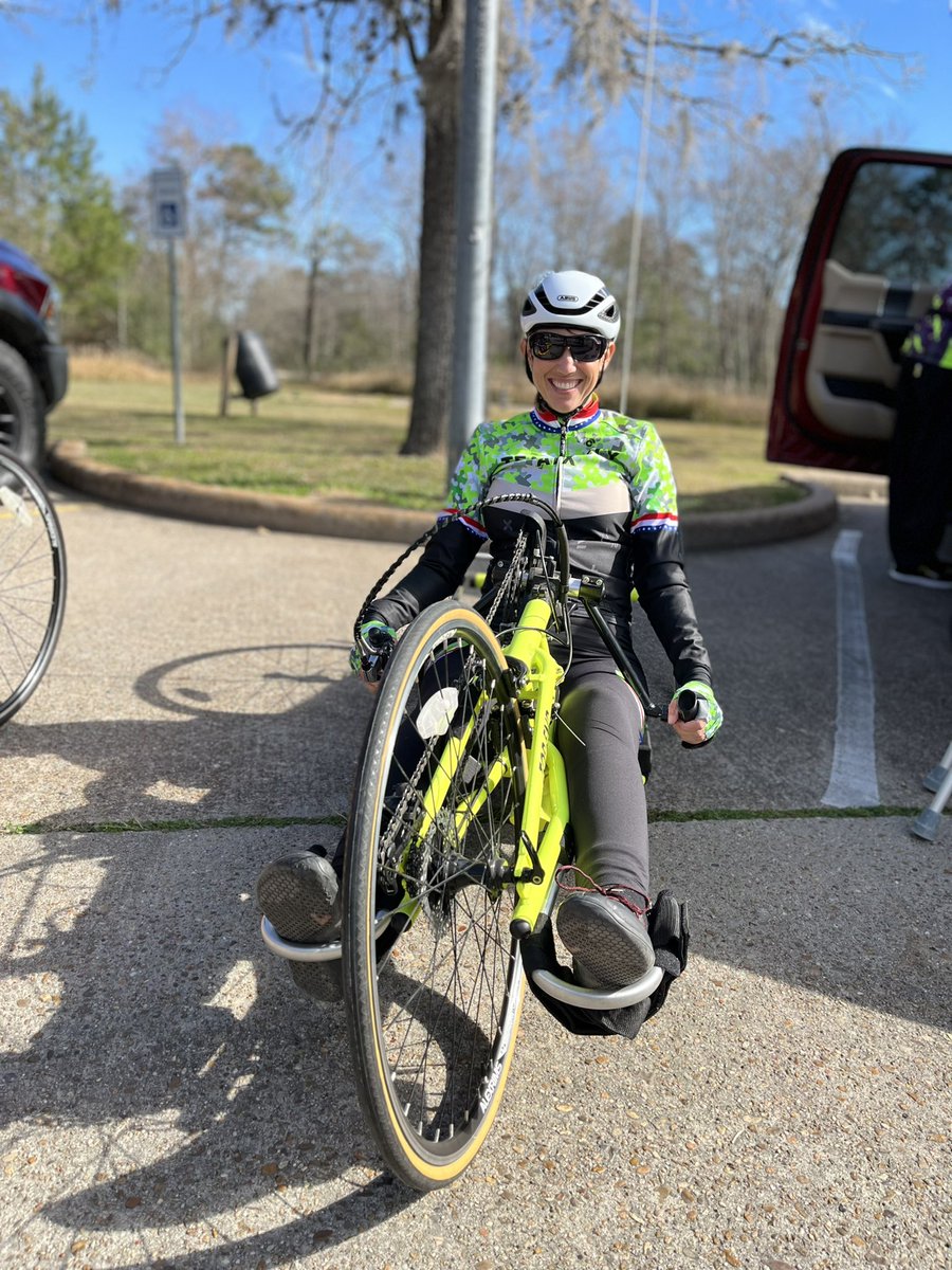 atx_tracy's tweet photo. Phase to recovery post being struck by a vehicle. Develop a training program with MegaCoaching that allows upper body strengthening, high quality protein and collagen peptides from Core Culture, indoor trainer efforts on @GoZwift   and volume zone training on a recumbent . https://t.co/MQyHNnApxb