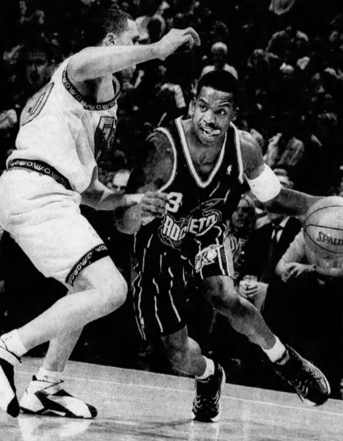 4/4/00 - In Steve Francis' (30p/4r/5a) "return" to Vancouver, Mike Bibby (27p/4r/10a) hit a driving layup past the HOU guard at the buzzer to give the #Grizzlies (20-53 &amp; 76-293 all-time) a 102-100 win over the Rockets, completing an 18p late-3Q comeback, biggest in team-history.