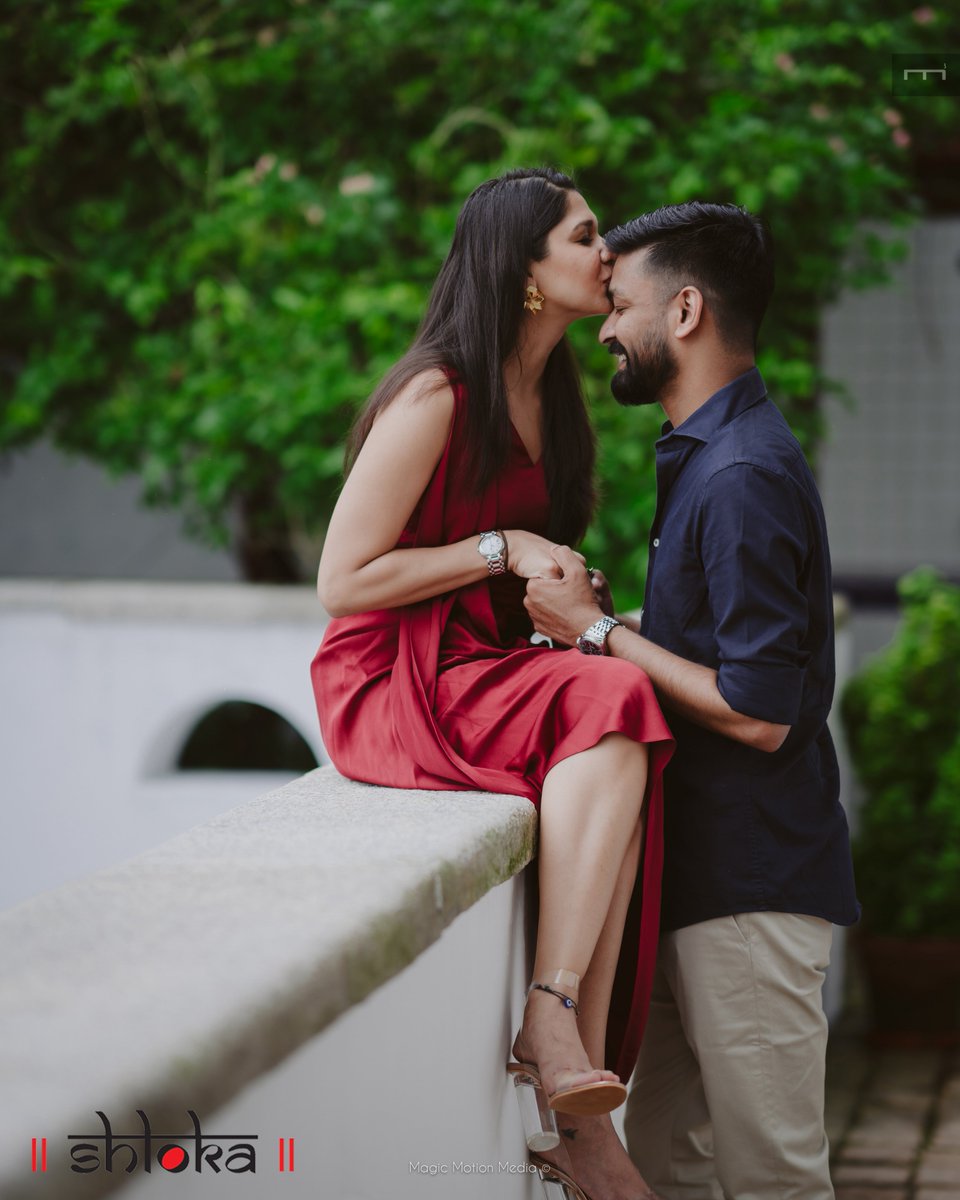 ShlokaEvents's tweet photo. From ‘oh so romantic’ moments to ‘dream-like weddings’, team Shloka Events is the best team to add magic to your special day.
#Weddingplanners #wedding #weddingplanner #weddinginspiration #weddingplanning #eventplanner #weddingdecor #destinationwedding #Indianwedding https://t.co/eSNfwumEbT