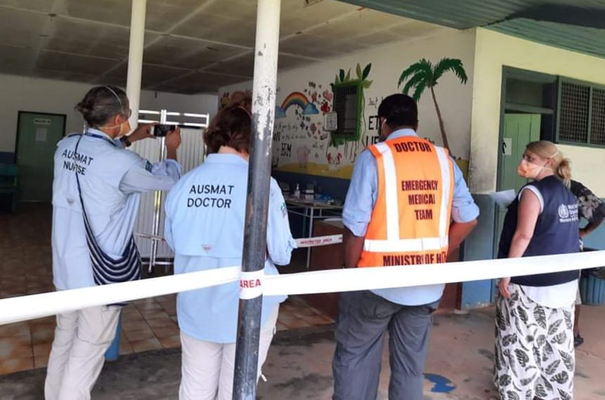 AusHCVanuatu's tweet photo. Last weekend the #AUSMAT travelled to Santo visiting the Northern Provincial Hospital, Sanma Emergency Medical Teams and rural Health Centres 👩‍⚕️👨‍⚕️
 
Australia 🇦🇺 is proud to support the health and frontline workers leading Vanuatu 🇻🇺’s COVID-19 response 🇻🇺🇦🇺 #TugetaYumiStanap https://t.co/eDOkxzrgZo