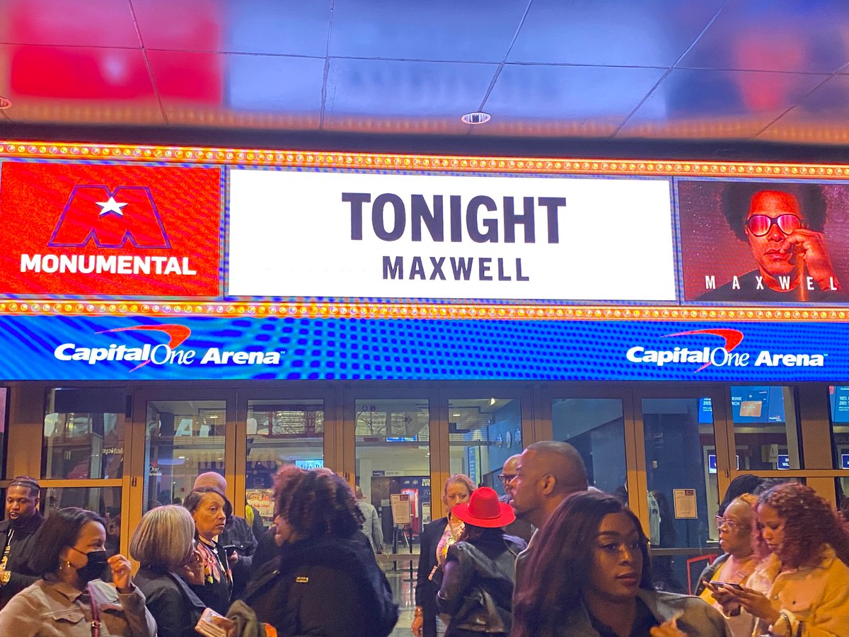 Kendice1026's tweet photo. @_MAXWELL_ I am still reeling for the life changing concert you performed in DC this weekend.  It made my bday exceptional!  Thank you! https://t.co/1fyc9I0a9T