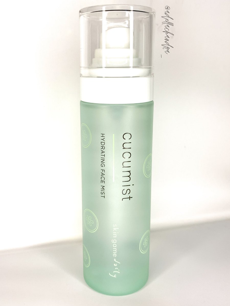 adellachandra_'s tweet photo. 🥒Skin Game Cucumist Hydrating Gel Mist🥒

Mau ngeracun face mist yang super hydrating dari @skingameofc yang teksturnya gel😍
Good for all skin type, apalagi yang dry skin! Bye kulit dehidrasi pas bulan puasa, karna sekarang ada cucumist😚 #racuninskincare #RefreshingRamadhan https://t.co/IjaOGCFuOQ