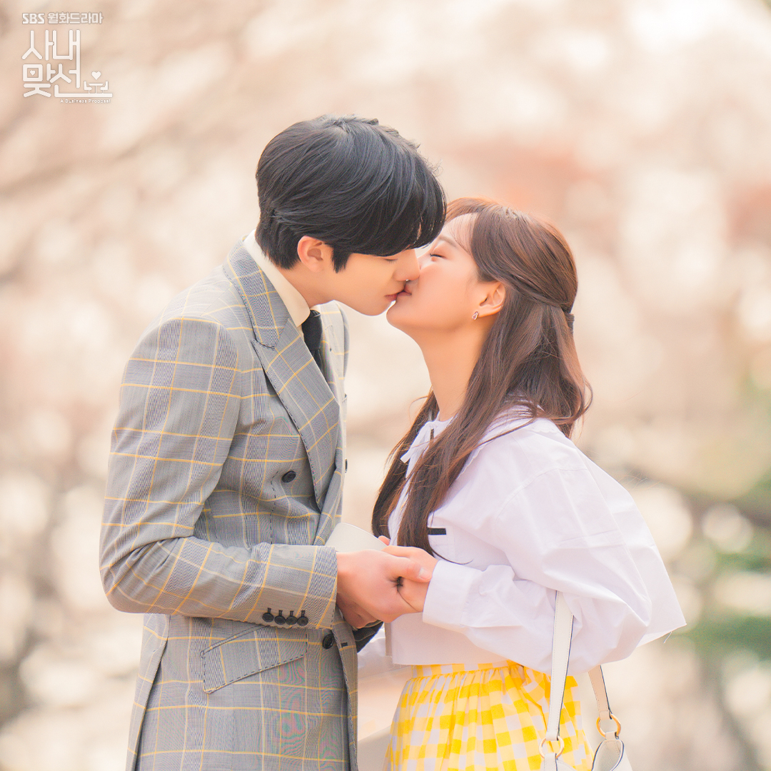 SBSNOW's tweet photo. 마지막에 비주얼 터지다 못해 폭발함🤗
벚꽃 피려고 온 꽃의 요정인 줄💐

SBS 월화드라마 '사내맞선'을
사랑해주셔서 감사합니다❤

#SBS월화드라마 #사내맞선
#퇴사방지오피스로맨스 #businessproposal 
#안효섭 #김세정 #김민규 #설인아 https://t.co/edeXyoifJI
