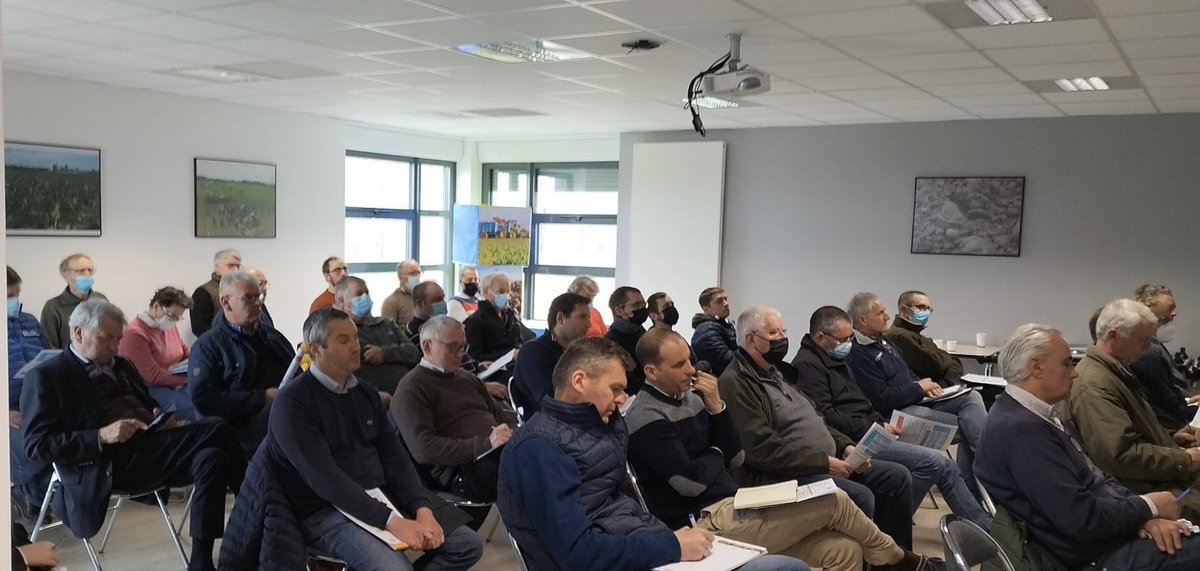 usaa_02's tweet photo. Les réunions d’information Campagne PAC 22 sont en cours!
Nous vous attendons nombreux à Chateau-Thierry et Soissons aujourd’hui et Brancourt le 7/4
@ecvass02 @BecretH @RegisTRICOTEAUX @BruCardot @gpierrat02 @Papon06771887 @benoitdavin https://t.co/Z6cuVWBbY6