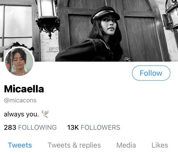 helloulibrorum's tweet photo. #JonVoree au where Mica gets to work with Nex, the famous young artist from London. Mica instantly knew that Nex would be the death of her, he’s stubborn, he’s a brat and most of all he reminds her so much of her greatest love, Trenton. https://t.co/dshjBkaat9