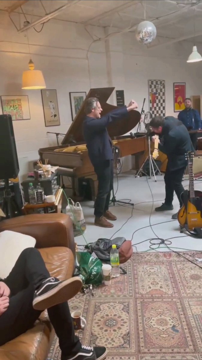 Where do you want to see Jordan Hemingway and his epic entourage?! 

Hit us up with weird and wonderful locations. The boys are open to all kinds of suggestions, including in your own home! 

The weirder, the better. Let's go! 🤩

Pictured: guitarist Sam Bibby with Eric Sanderson